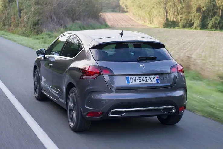DS Automobiles  DS4 Crossback 1.6 BlueHDI Start&Stop EAT6 0