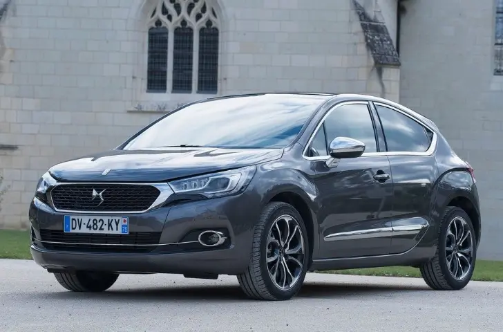 DS Automobiles  DS4 Crossback 1.6 BlueHDI Start&Stop EAT6 2