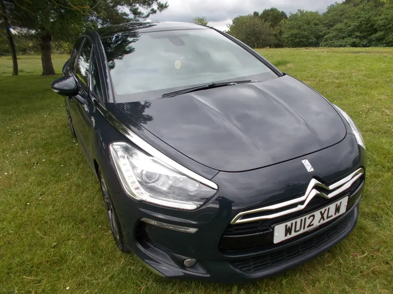 DS Automobiles  DS5 1.6 e-HDI D-Sport MCP6 5
