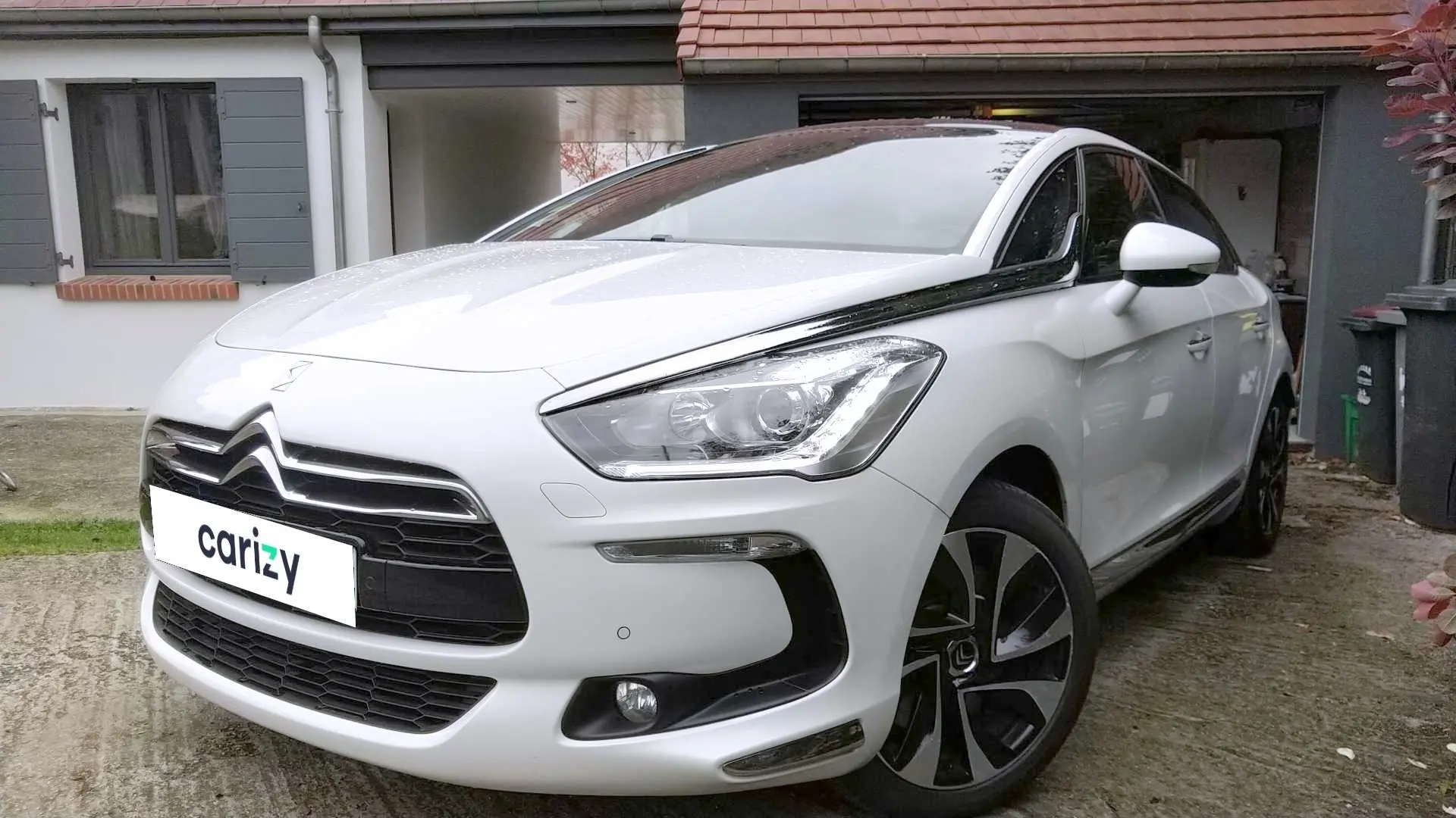 DS Automobiles  DS5 1.6 e-HDI D-Sport MCP6 0