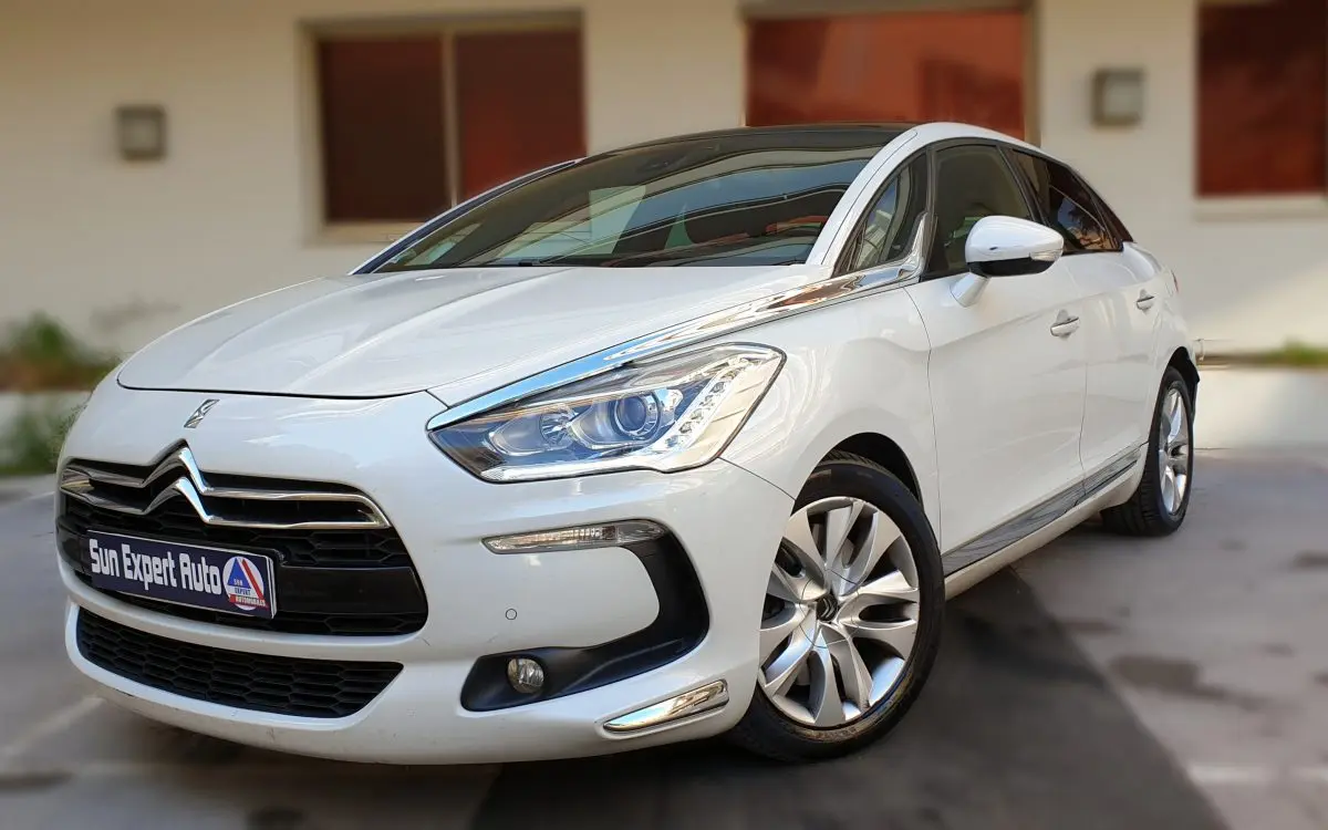DS Automobiles  DS5 1.6 e-HDI D-Sport MCP6 1