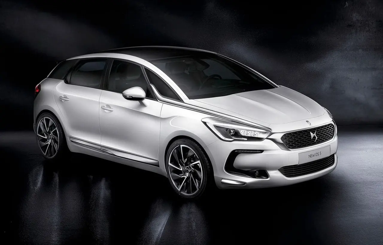 DS Automobiles  DS5 1.6 THP D-Sport EAT6 0
