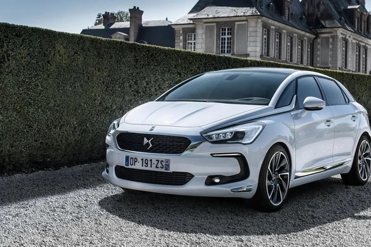 DS Automobiles  DS5 1.6 THP D-Sport EAT6 3