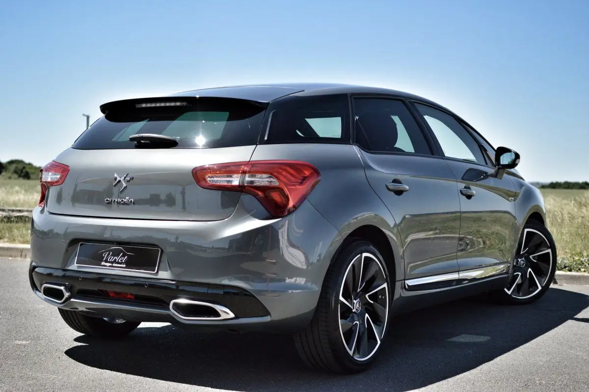 DS Automobiles  DS5 2.0 HDI Hybrid Sport BMP6 1