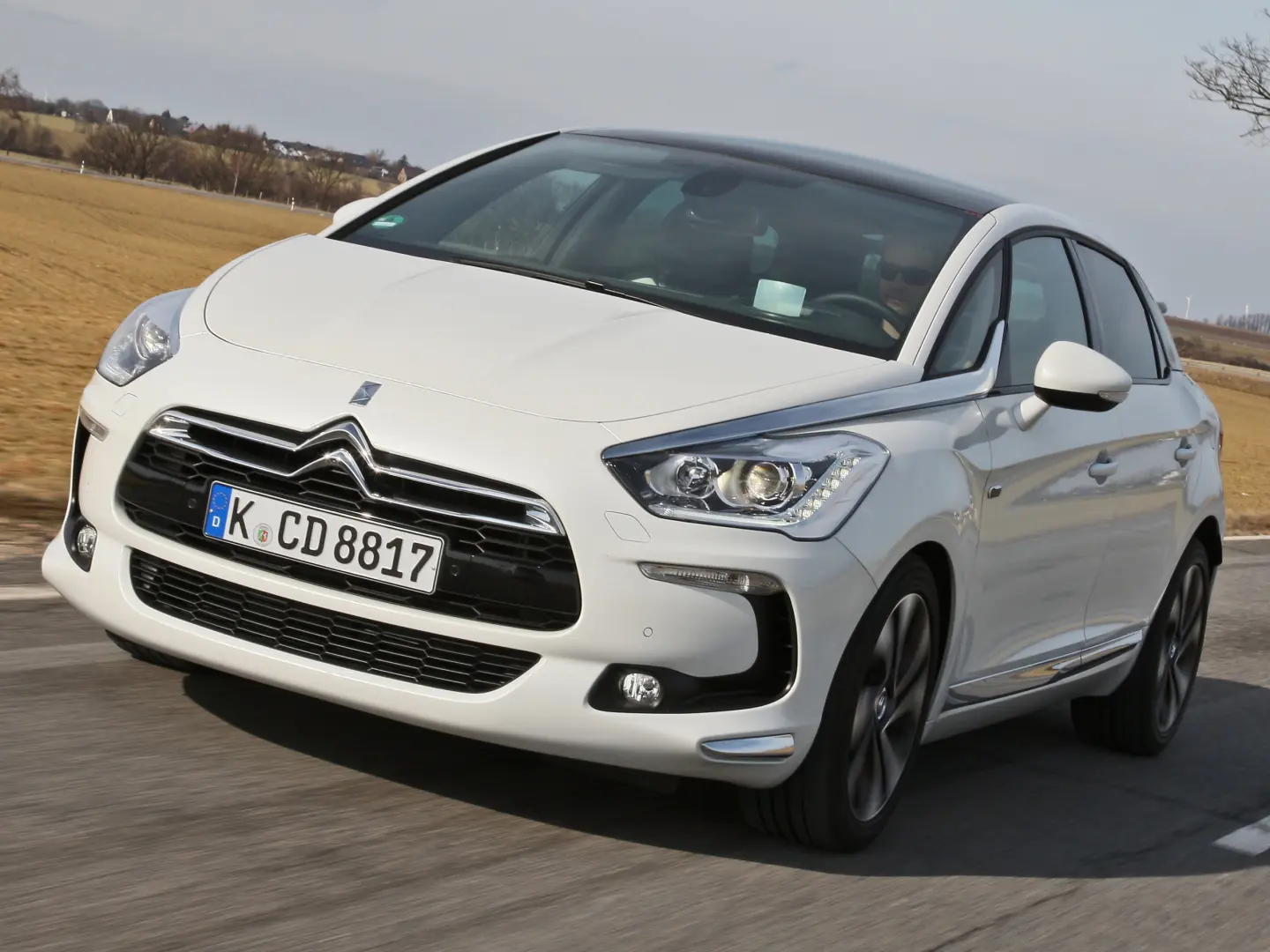 DS Automobiles  DS5 2.0 HDI Hybrid Sport BMP6 2