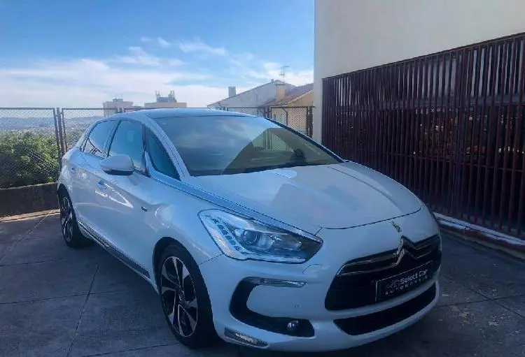 DS Automobiles  DS5 2.0 HDI Hybrid Sport BMP6 3