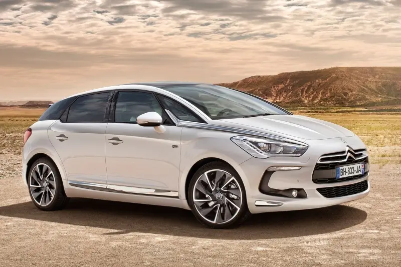 DS Automobiles  DS5 2.0 HDI D-Sport BVA 1