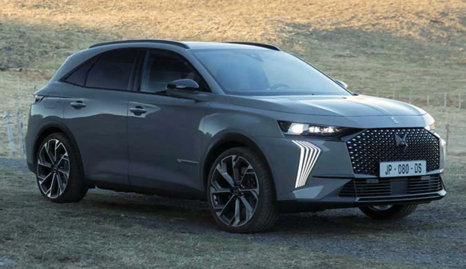 DS Automobiles  DS7 1.5 BlueHDI Opera 7