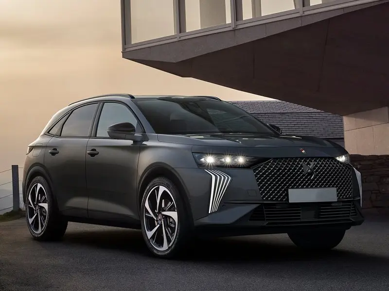 DS Automobiles  DS7 1.5 BlueHDI Opera 1
