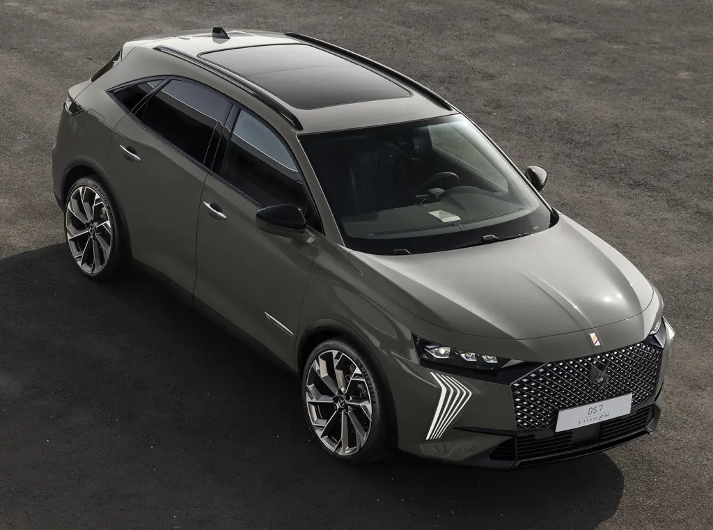 DS Automobiles  DS7 1.5 BlueHDI Opera 6