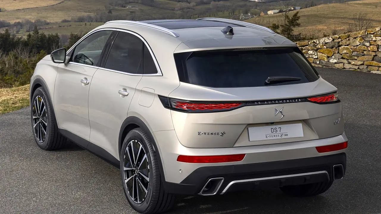 DS Automobiles  DS7 1.6 Puretech Opera 4