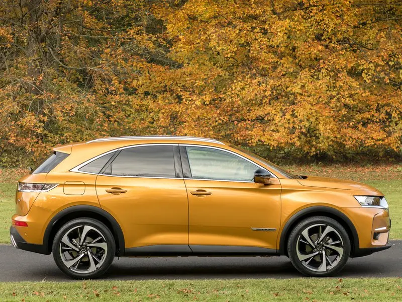 DS Automobiles  DS7 Crossback 1.5 BlueHDI Rivoli 5