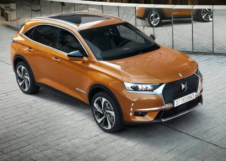DS Automobiles  DS7 Crossback 1.6 PureTech Opera 2