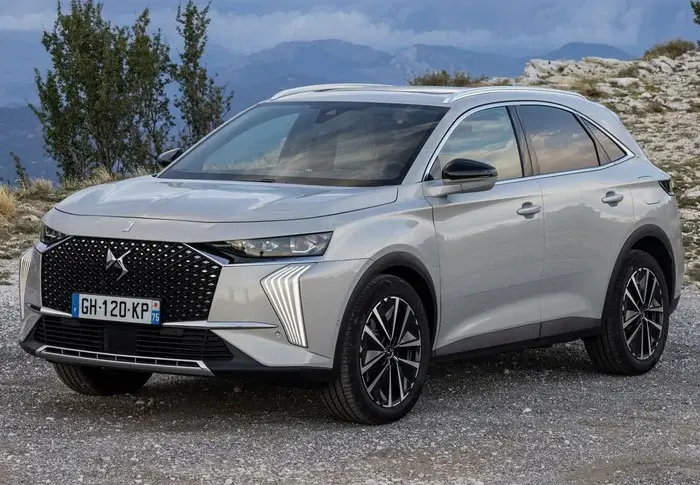 DS Automobiles  DS7 Crossback 1.6 Puretech Rivoli 1