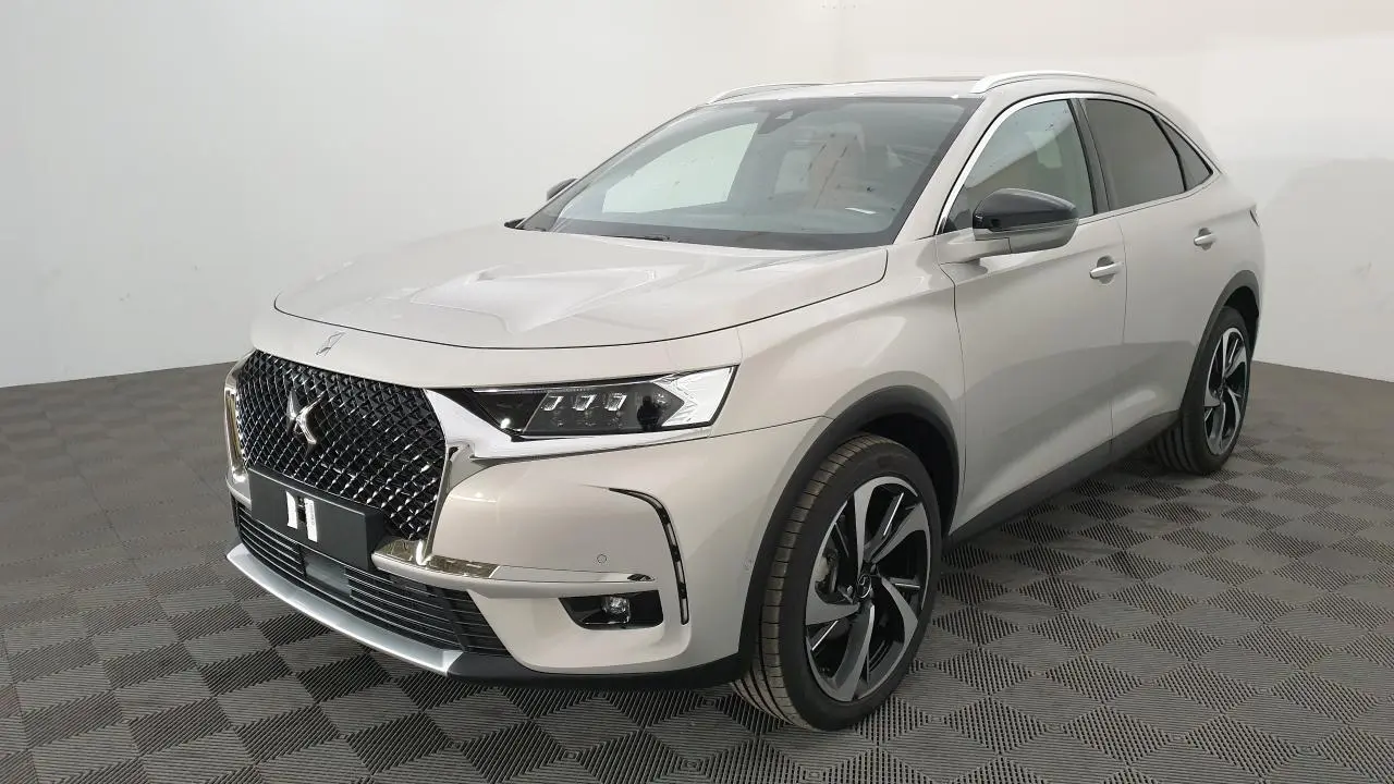 DS Automobiles  DS7 Crossback 1.5 BlueHDI Performance Line EAT8 3