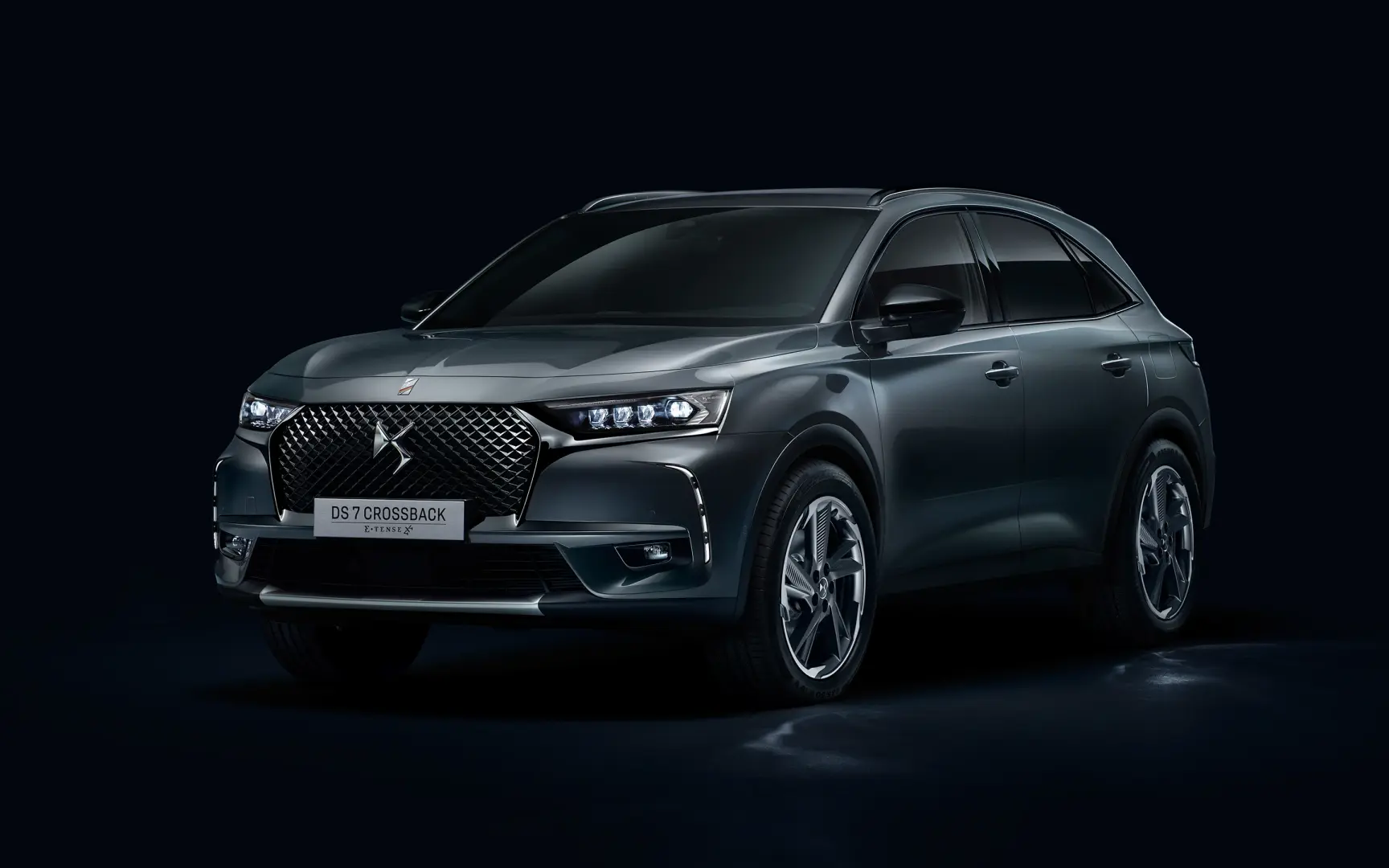 DS Automobiles  DS7 Crossback 1.6 E-Tense 4x4 Rivoli 5