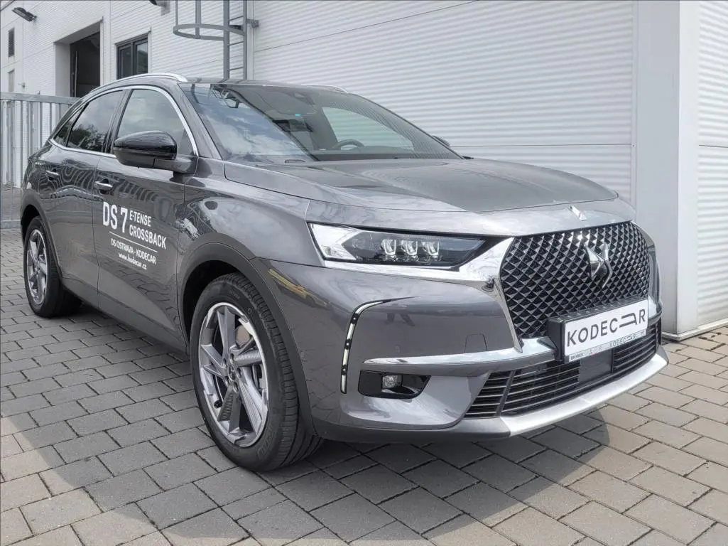 DS Automobiles  DS7 Crossback 1.6 E-Tense 4x4 Rivoli 5