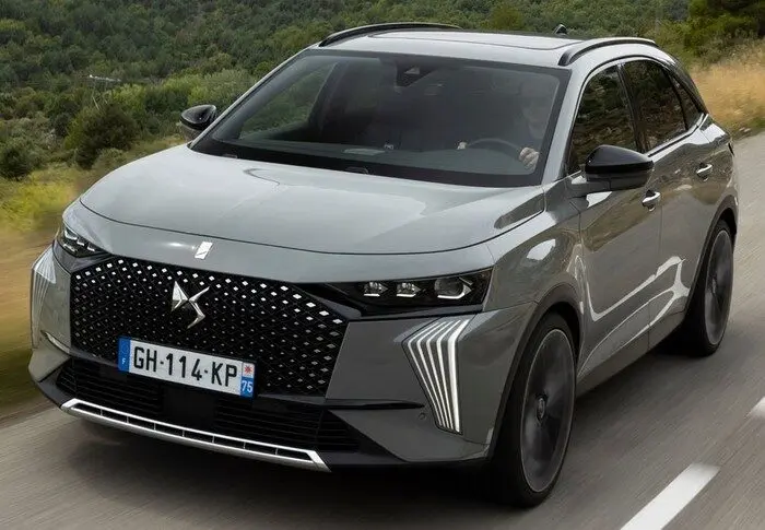 DS Automobiles  DS7 Crossback 1.6 E-Tense 4x4 Rivoli 5