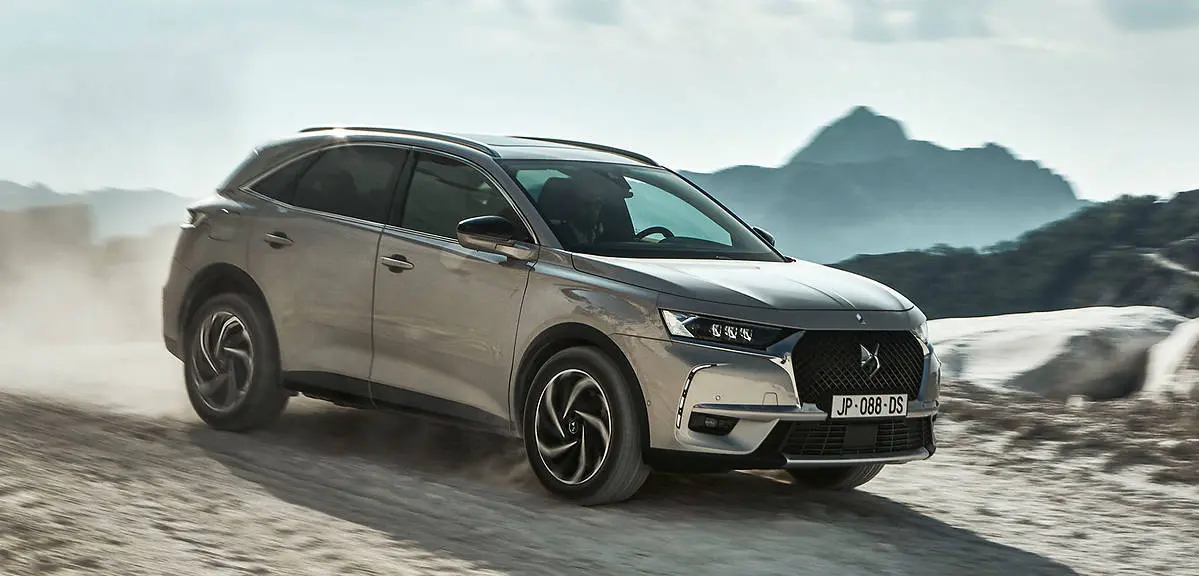 DS Automobiles  DS7 Crossback 1.6 E-Tense Opera 4x4 5