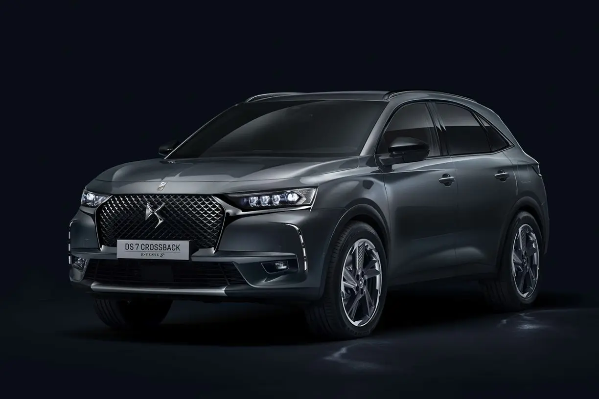 DS Automobiles  DS7 Crossback 1.6 PureTech So Chic Opera 3