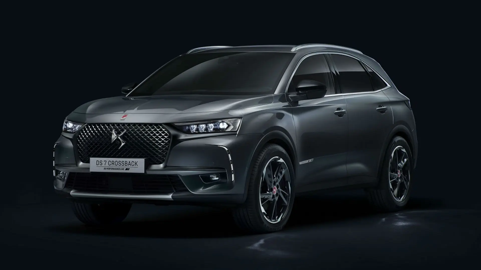 DS Automobiles  DS7 Crossback 1.6 PureTech Performance Line 6