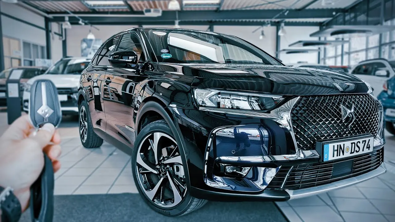 DS Automobiles  DS7 Crossback 1.6 PureTech So Chic Opera 6