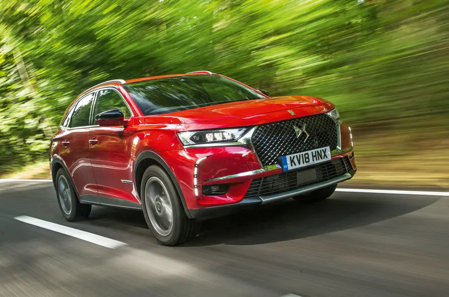 DS Automobiles  DS7 Crossback 1.6 PureTech So Chic Opera 4