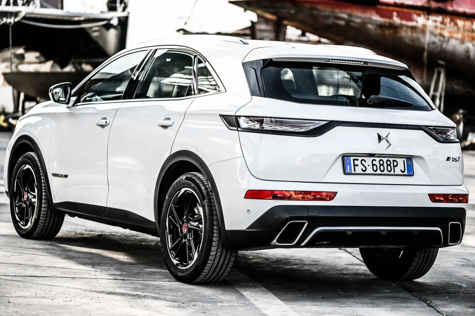 DS Automobiles  DS7 Crossback 1.6 THP PureTech Performance Line 5
