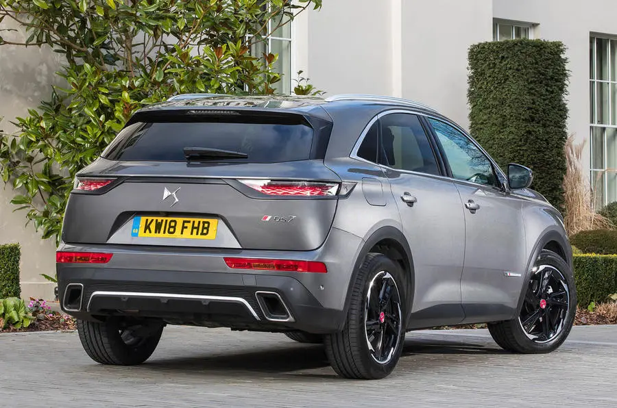 DS Automobiles  DS7 Crossback 1.6 THP PureTech Performance Line 4