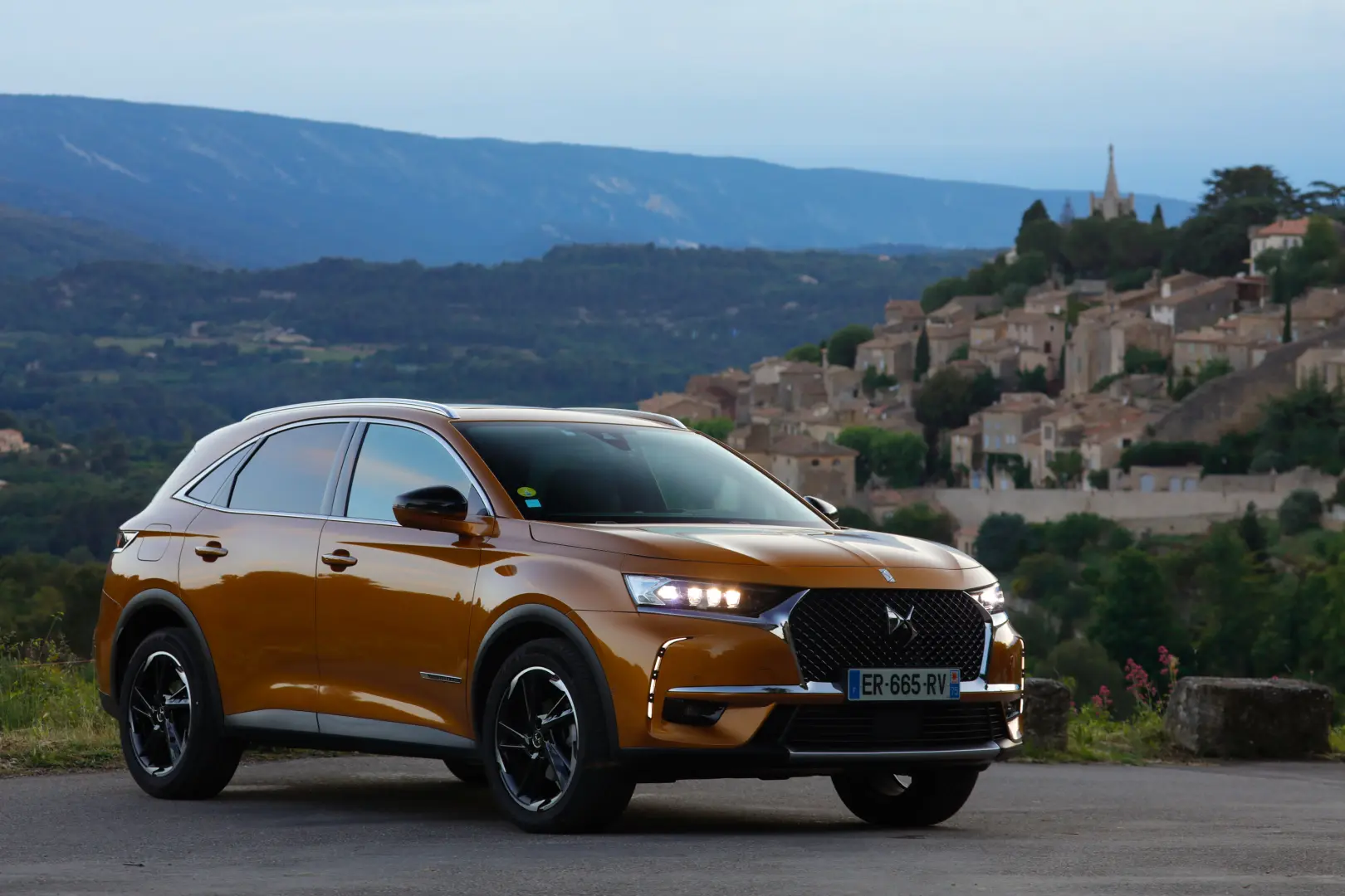DS Automobiles  DS7 Crossback 1.6 THP PureTech So Chic 5