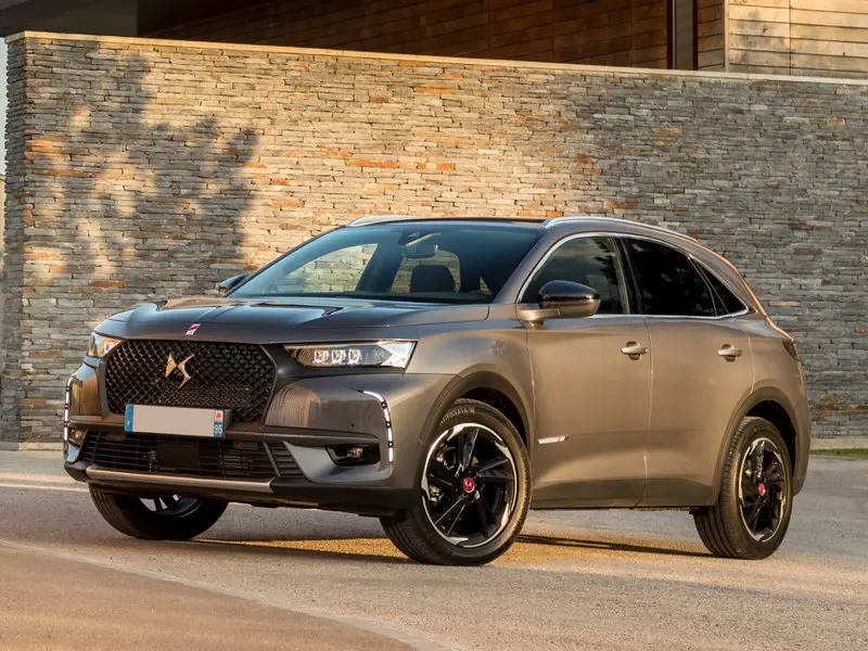 DS Automobiles  DS7 Crossback 1.6 PureTech So Chic 2