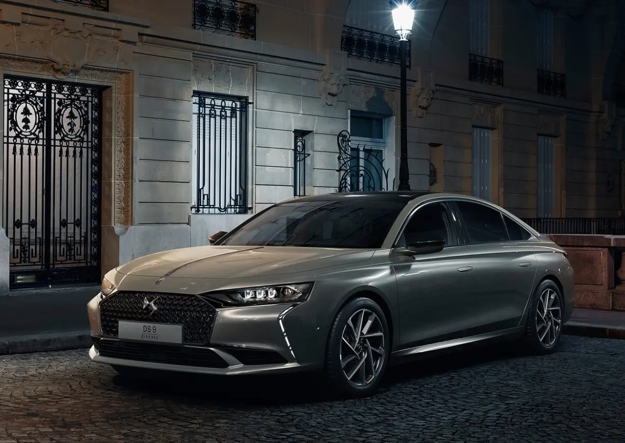 DS Automobiles  DS9 1.6 Puretech Opera 2