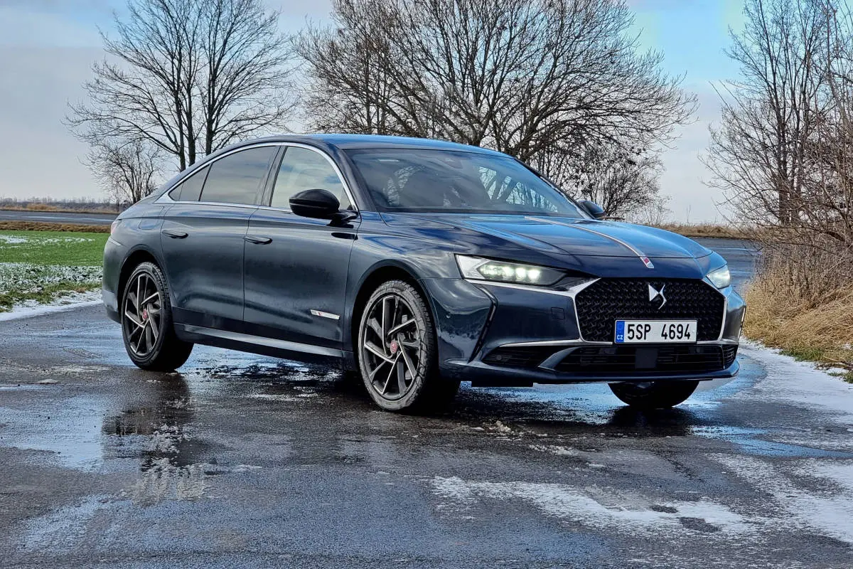 DS Automobiles  DS9 1.6 Puretech Performance Line 0