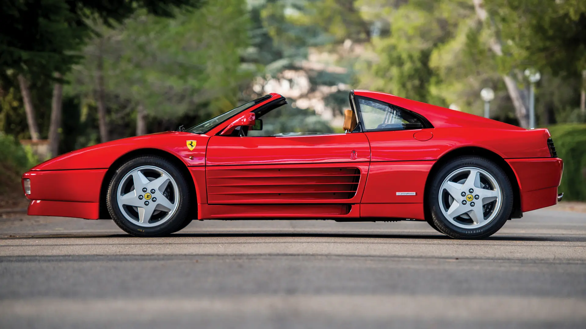 Ferrari 348 348 3.4 V8 GTS 2