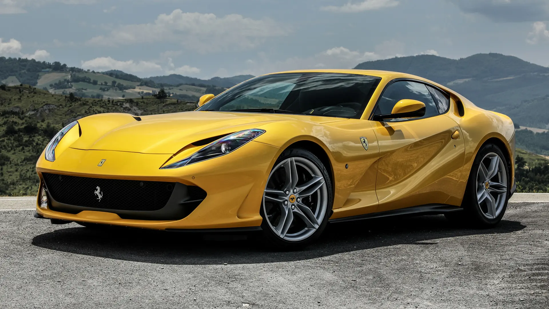 Ferrari 812 812 Superfast 6
