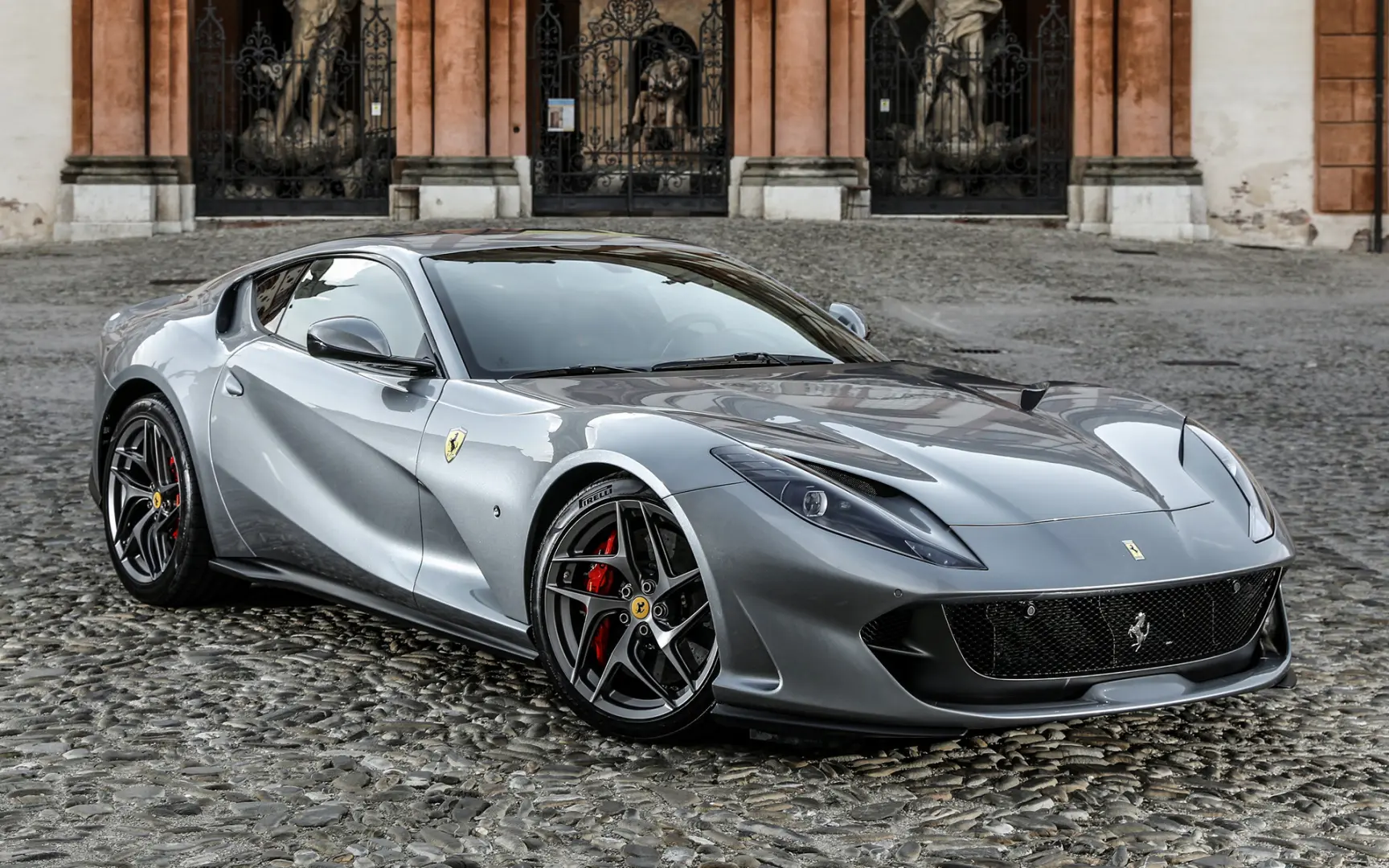 Ferrari 812 812 Superfast 7