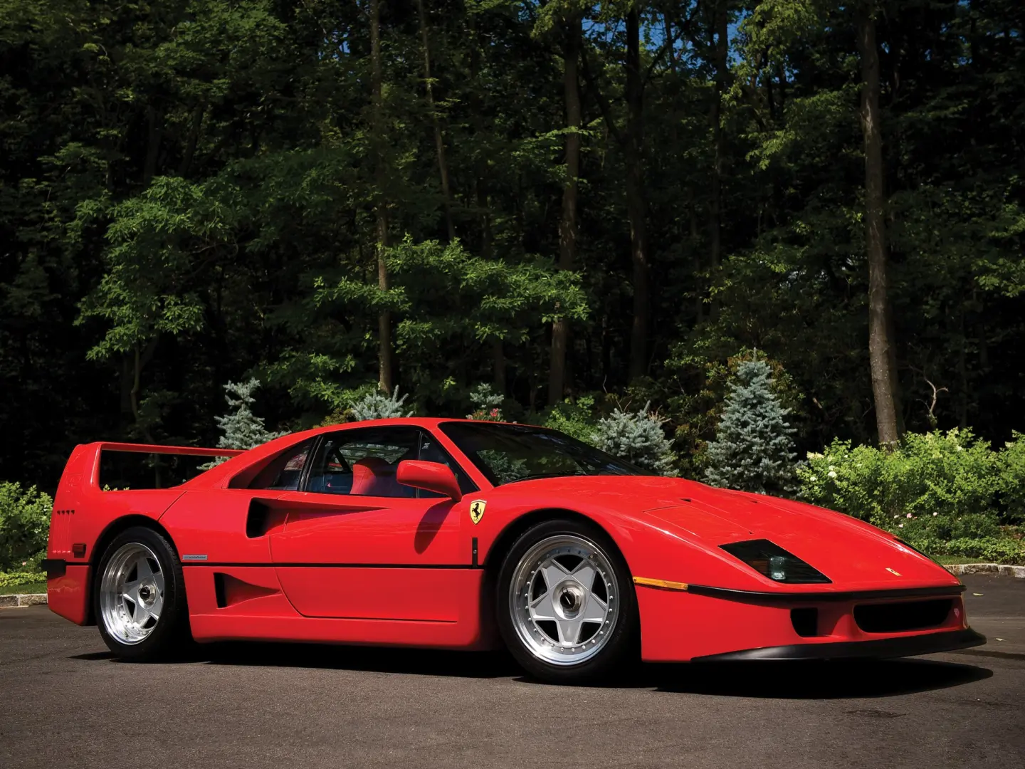 Ferrari  F 40 2.9 V8 6