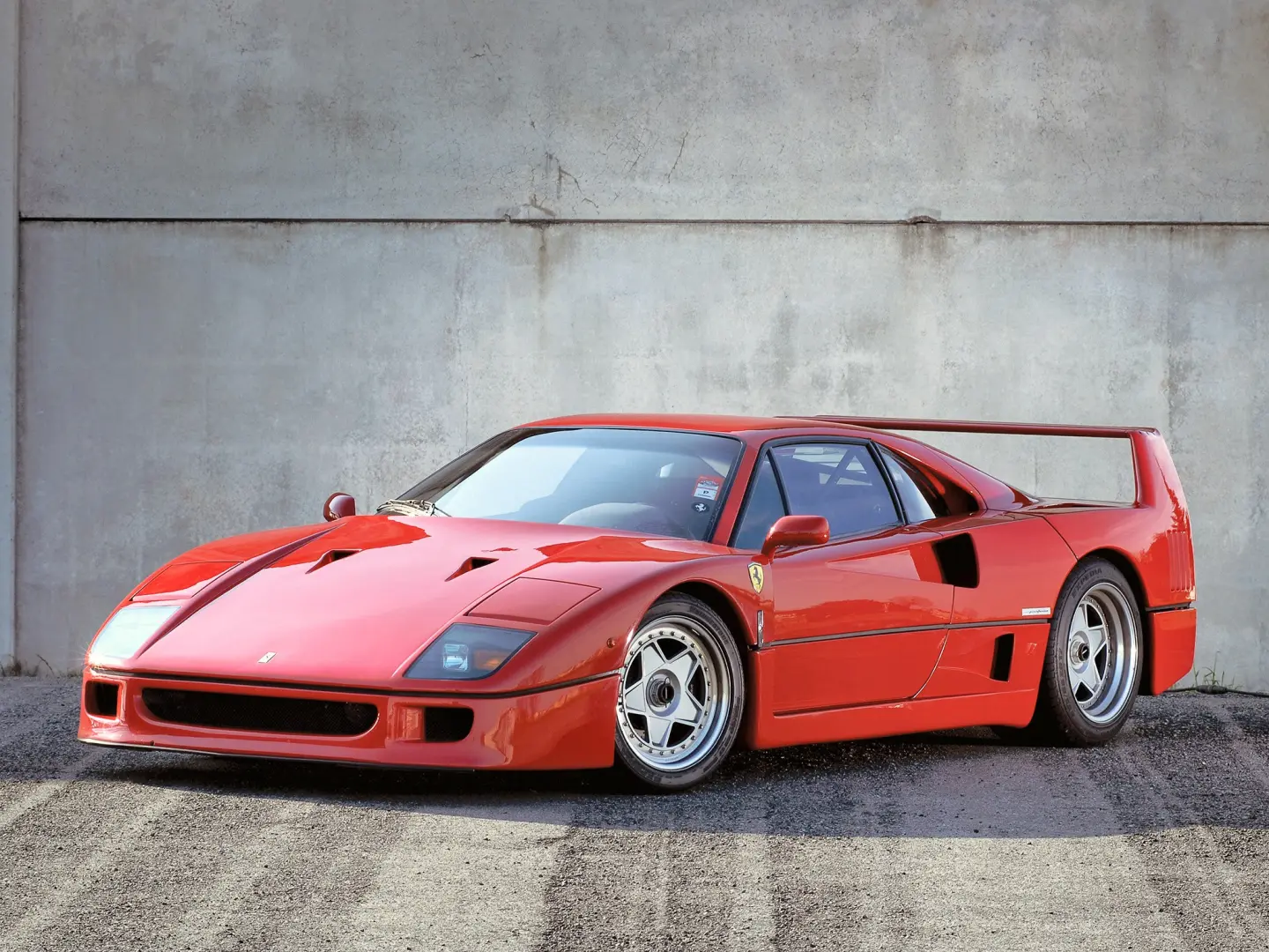Ferrari  F 40 2.9 V8 5