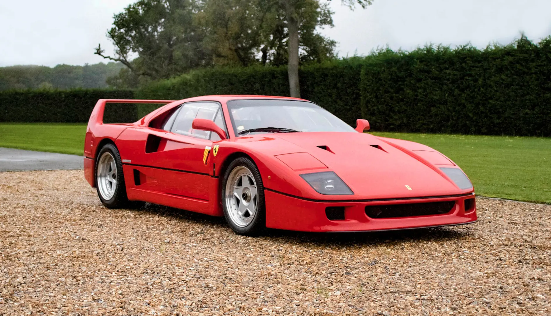 Ferrari  F 40 2.9 V8 6