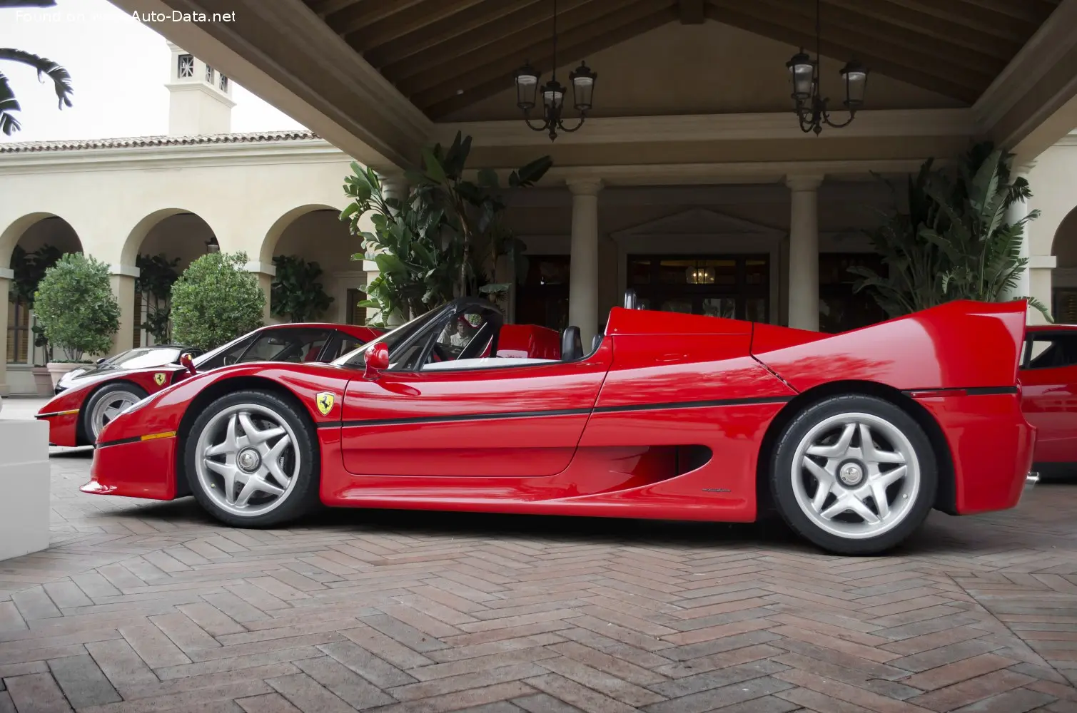Ferrari  F 50 4.7 V12 4