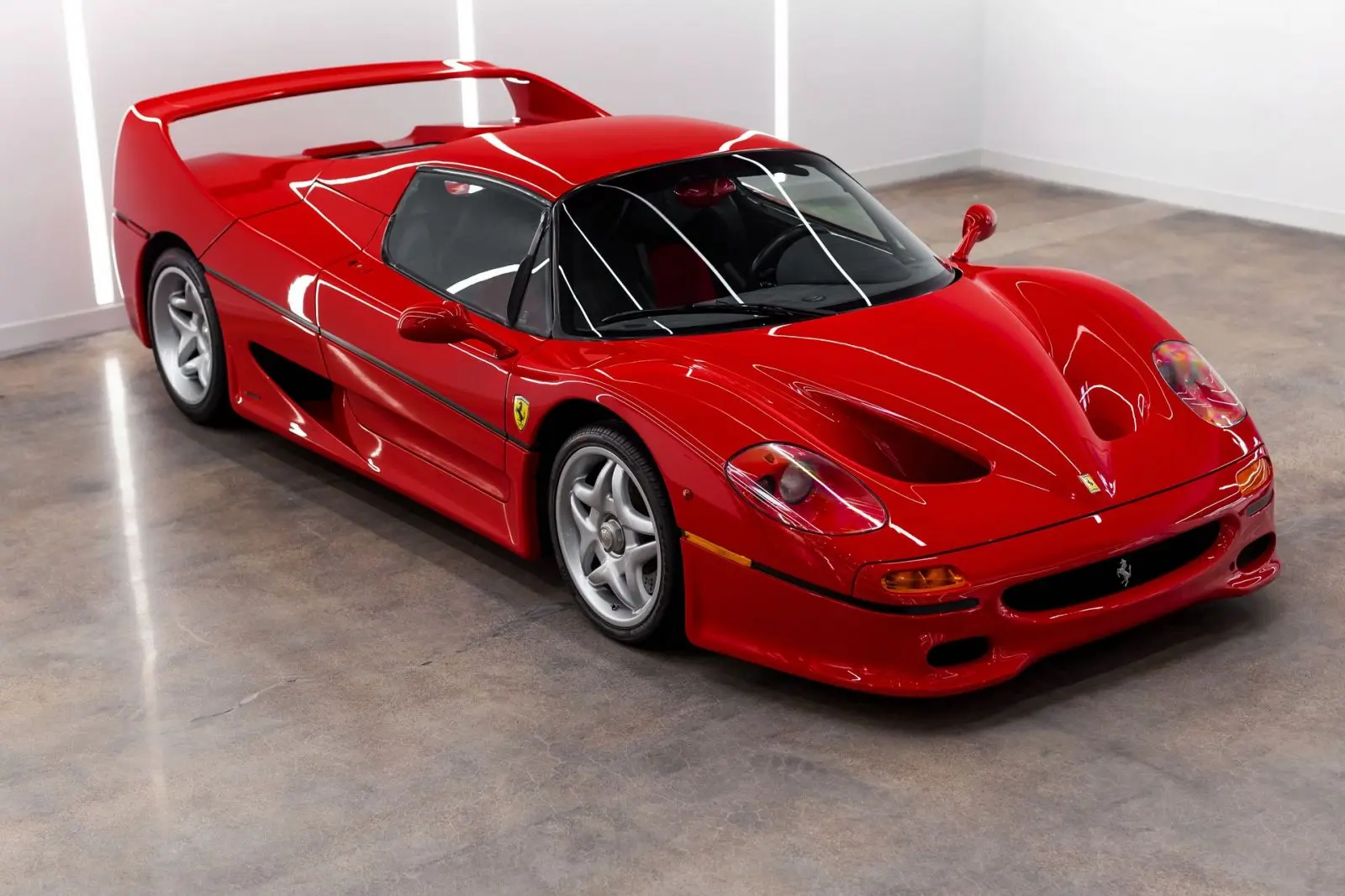 Ferrari  F 50 4.7 V12 4