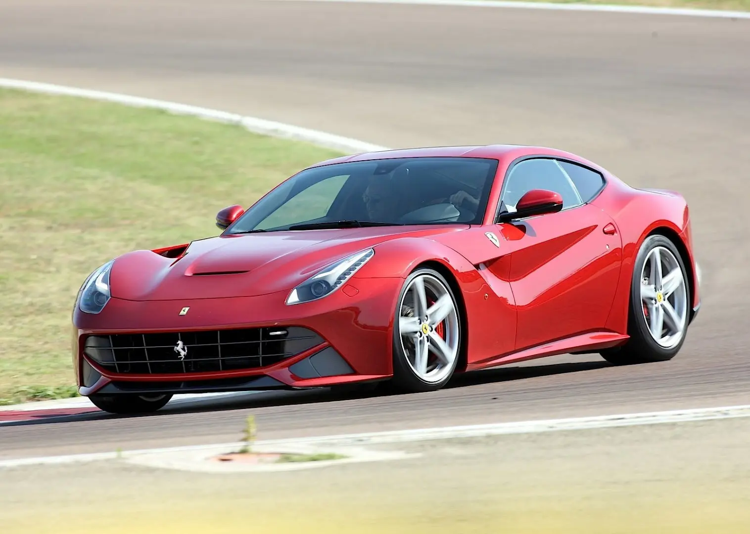 Ferrari F12 F12 Berlinetta 6.3 5