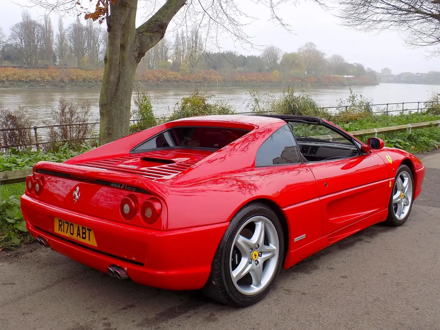 Ferrari F355 F355 F1 GTS 3