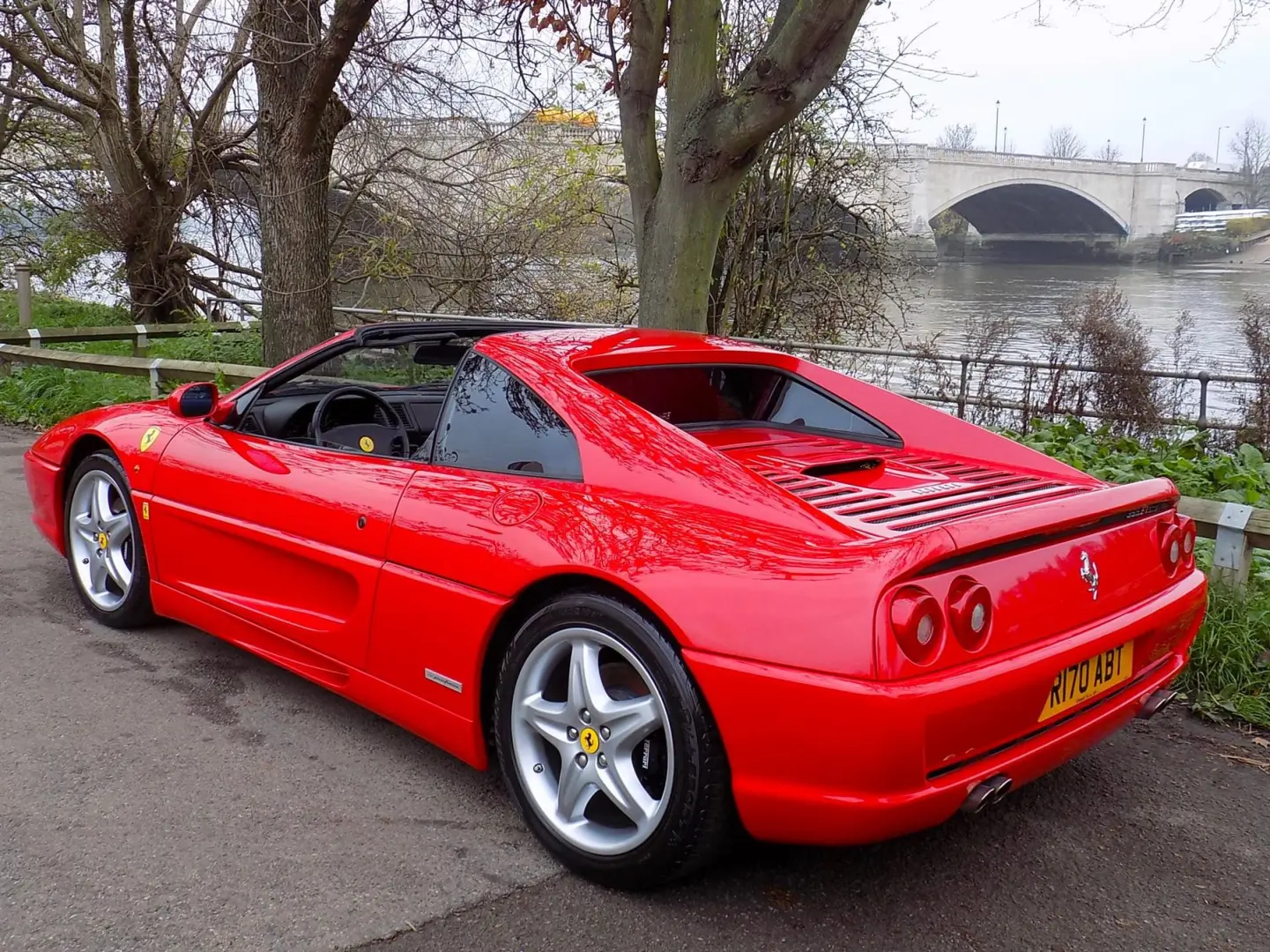 Ferrari F355 F355 F1 GTS 6