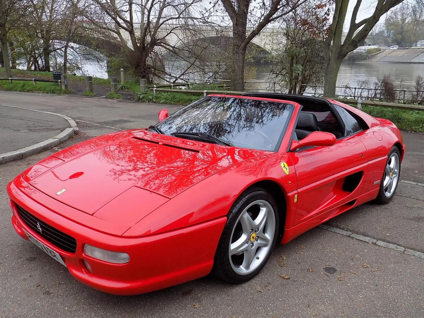 Ferrari F355 F355 F1 GTS 5