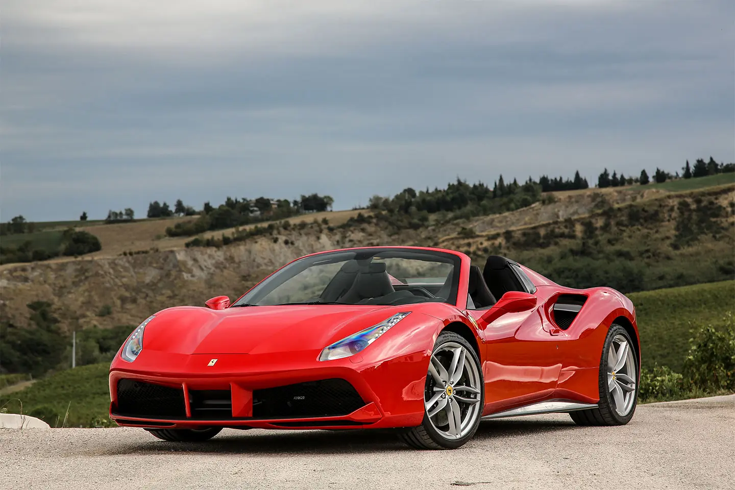 Ferrari F488 F488 GTB 6