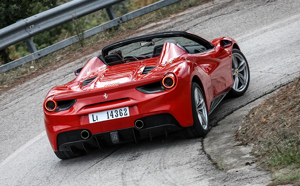 Ferrari F488 F488 Spider 5