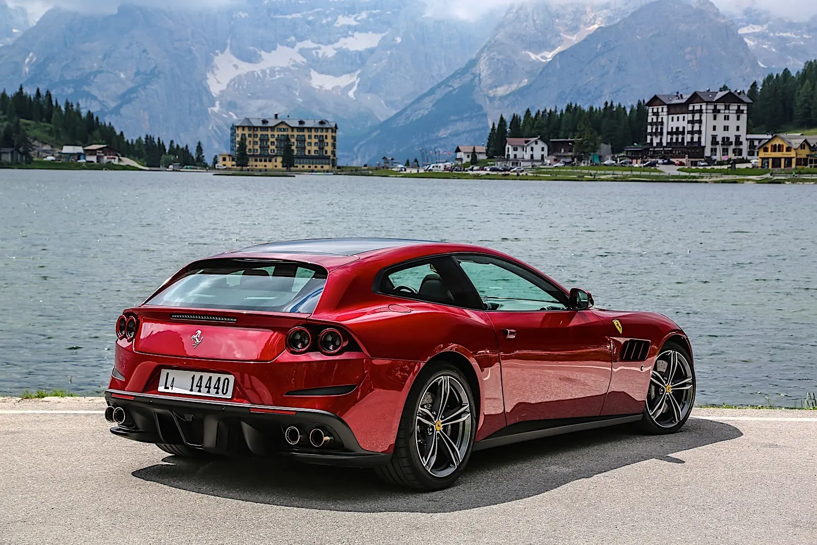 Ferrari  GTC4 Lusso 6.3 0