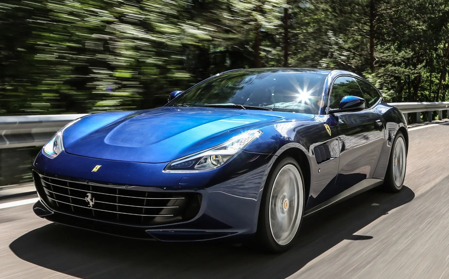 Ferrari  GTC4 Lusso 6.3 2