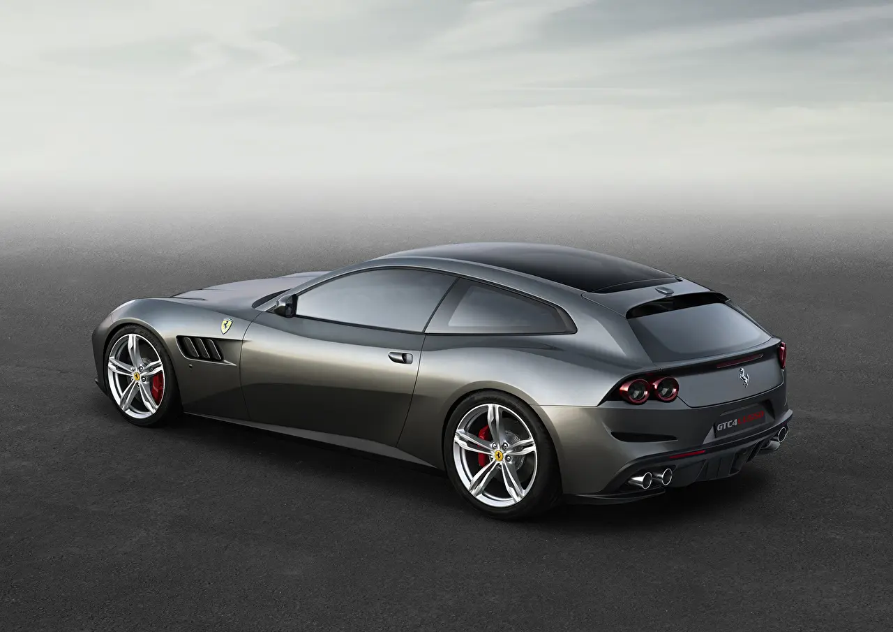 Ferrari  GTC4 Lusso 6.3 4